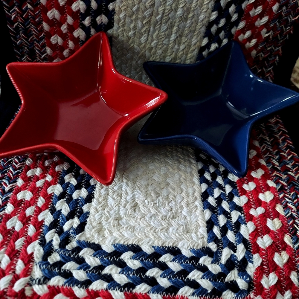 4th of July Set of 2 Hausenware Star Shaped Dishes